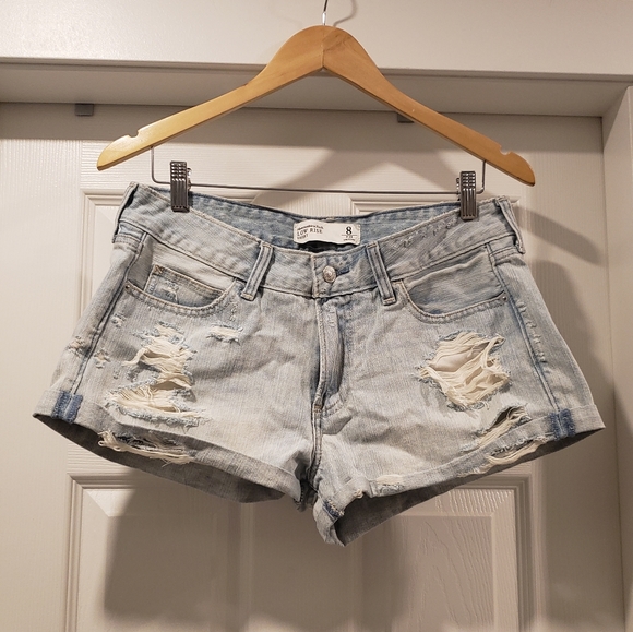 Abercrombie & Fitch Low Rise Jean Shorts with Cuff - Picture 1 of 3